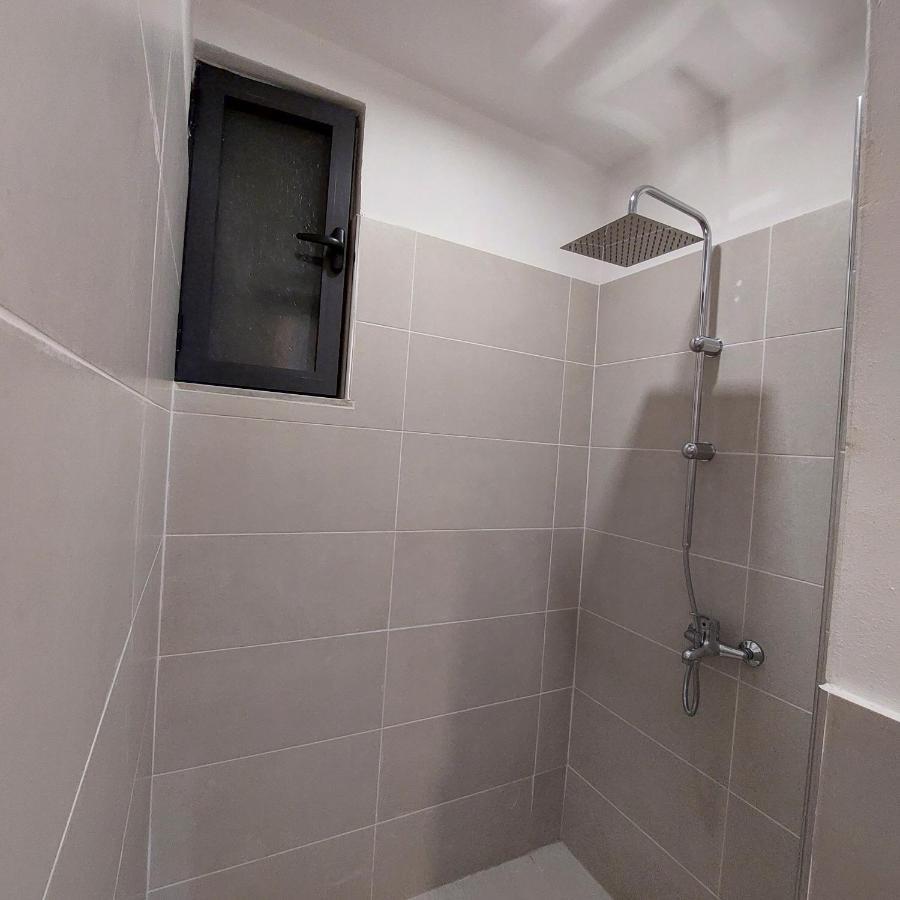 Rondine Studio Apartment Tirana Exterior foto